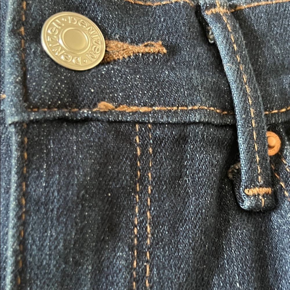 Denizen from Levi's High Rise Deep Blue Jeans - Picture 5 of 16